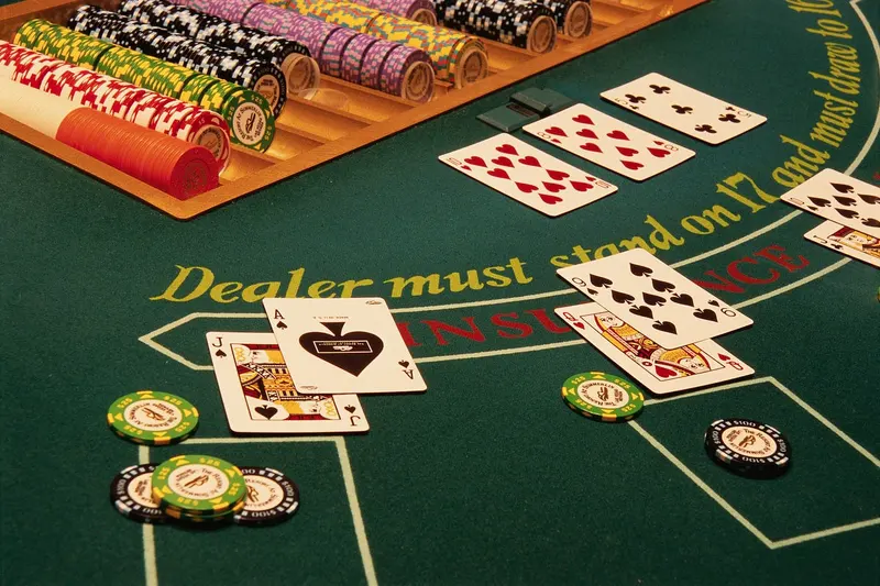 Các tùy chọn đặc biệt trong Blackjack