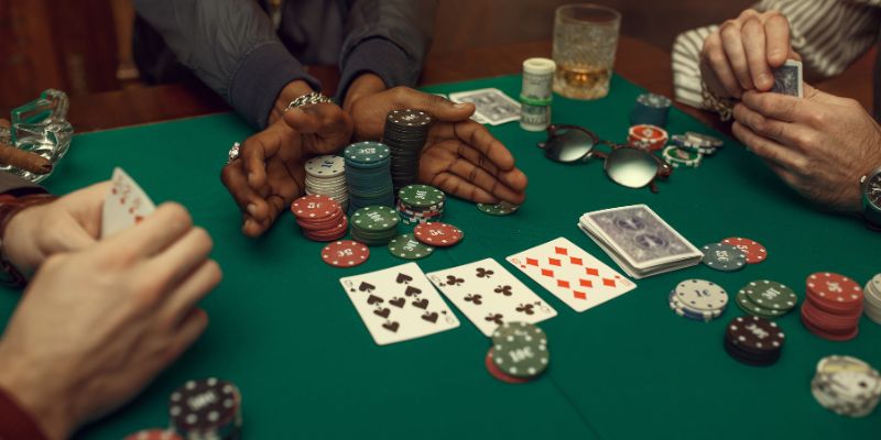 Tổng quan về cách chơi poker