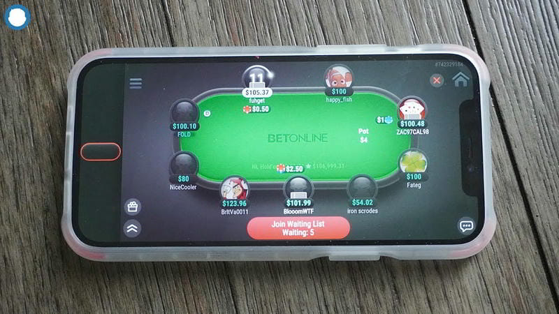Chơi tiện lợi khi tải app tại Vuaclub