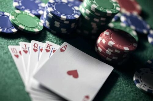 Hướng Dẫn Cách Chơi Poker Tại RikVip