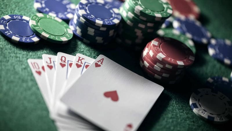 Hướng Dẫn Cách Chơi Poker Tại RikVip