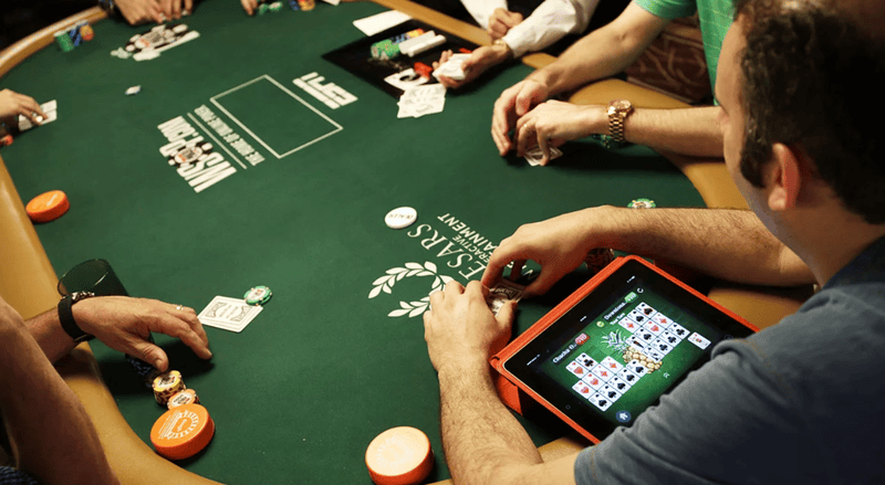 Bàn live casino tại nhà cái IP88 – Trải nghiệm chân thực như tại Macao.