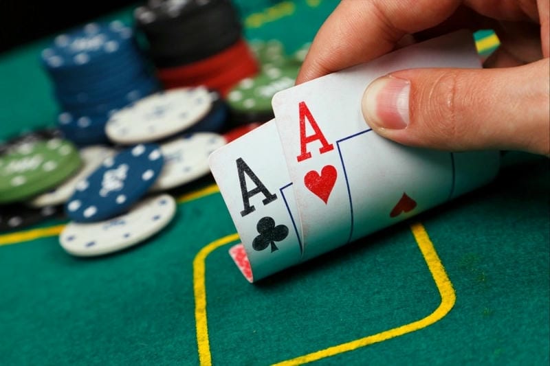 Lý do poker tại FB88 hấp dẫn giới cược thủ chuyên nghiệp