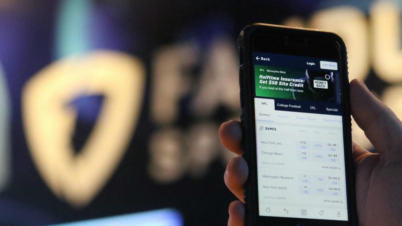  Giao diện trang chủ BUBET với nút tải app dễ tìm kiếm.