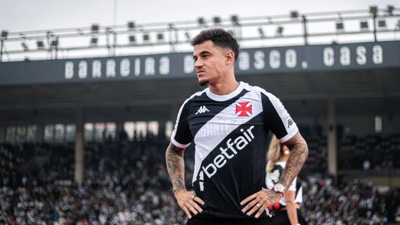 Philippe Coutinho cũng trở thành thương vụ bẽ mặt của Barca