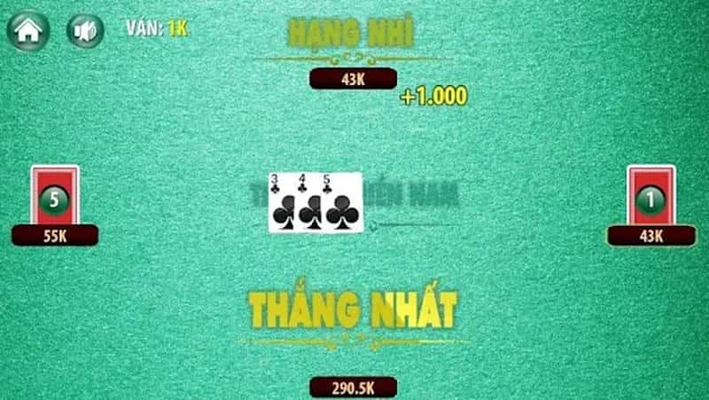 Phần Thưởng Hấp Dẫn Làm Nóng Bàn Bài
