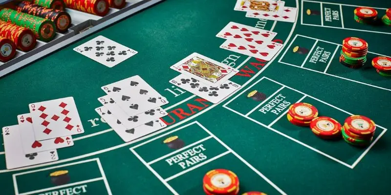 Bảng hướng dẫn mẹo tính điểm và chiến thuật cơ bản trong Blackjack