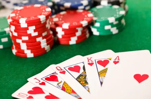 Thử thách Poker trực tuyến với giải thưởng hấp dẫn