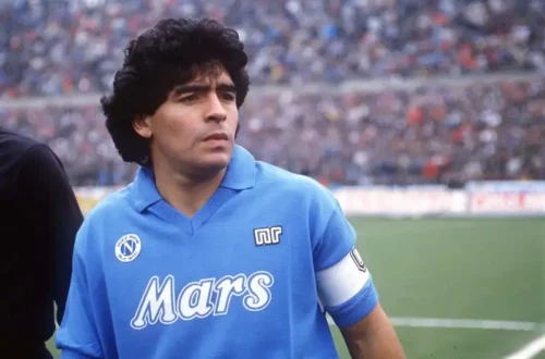 Nâng cấp Maradona giúp đội hình mạnh hơn