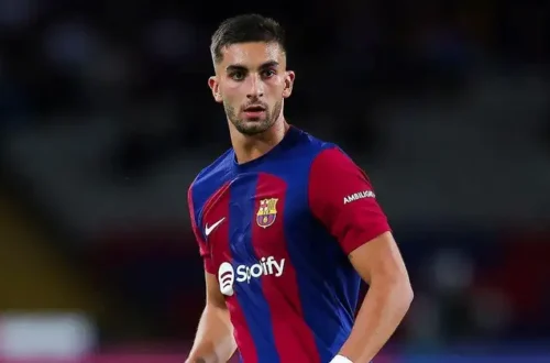 Ferran Torres bùng nổ với khả năng dứt điểm đa dạng