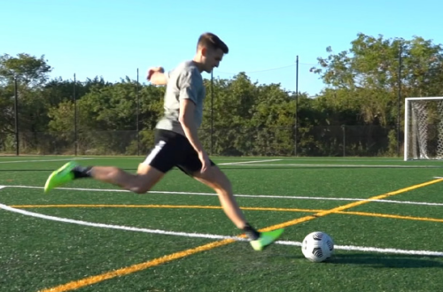 Kỹ Thuật Sút Bóng Sống Khi Đang Dẫn Bóng