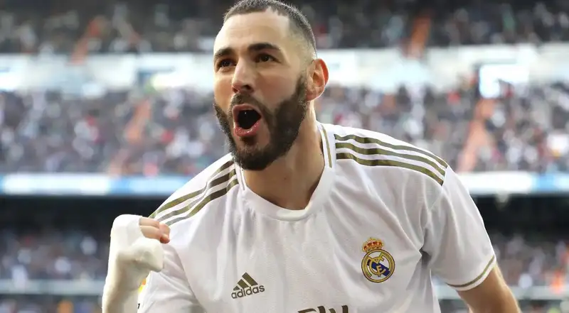 Benzema ghi bàn cực chuẩn trong các trận FIFA