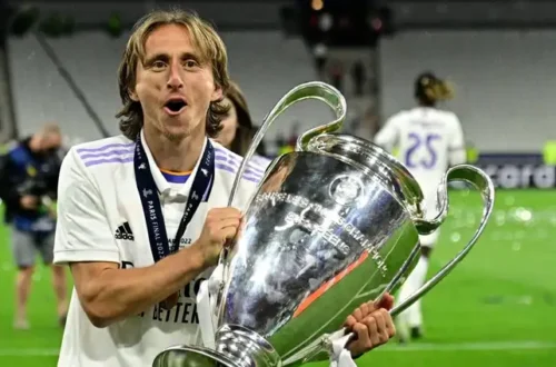 Khả năng điều tiết nhịp trận khiến Modrić nổi bật