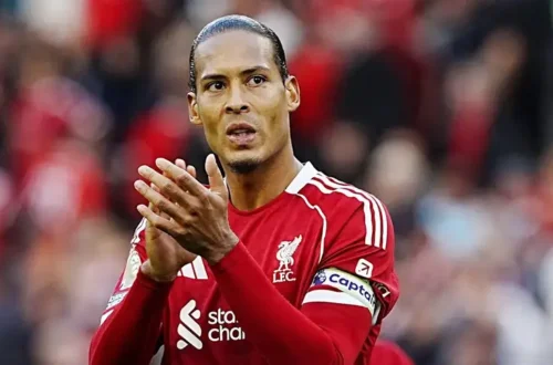 Khả năng đọc tình huống siêu nhanh của Van Dijk