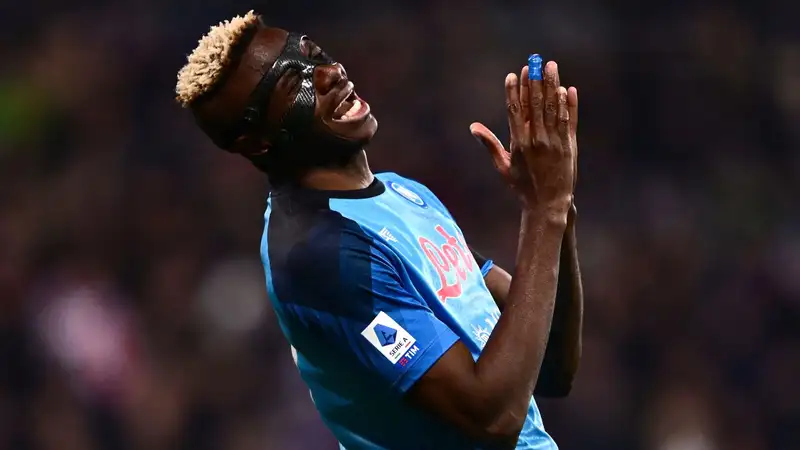 Điều gì khiến Osimhen trở thành “quái thú” tấn công?