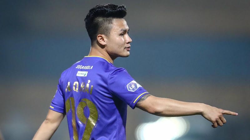 Bước Ngoặt Chuyển Sang Châu Âu Với Pau FC