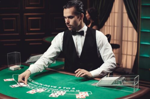 Mẹo đếm bài giúp bạn luôn làm chủ cuộc chơi