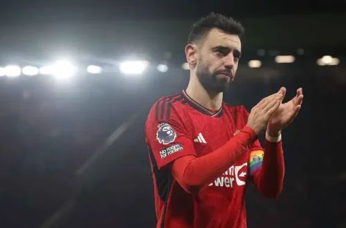 Khả năng chuyền bóng siêu hạng của Bruno Fernandes