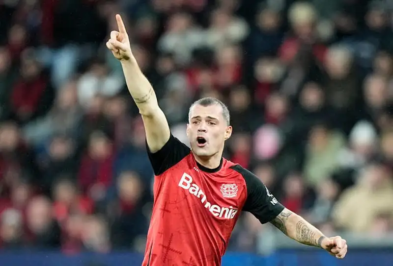 Granit Xhaka ông chủ tuyến giữa thực thụ