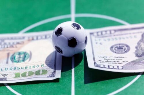 Tại sao dân chuyên nghiệp lại "mê mẩn" kèo Châu Âu?