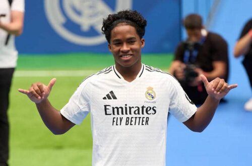 Phong cách chơi bóng của một số 9 hiện đại