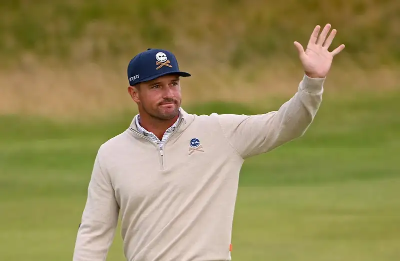 Cú putt quyết định giúp tay golf giữ vững bảng điểm