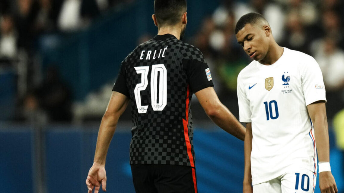 Khoảnh khắc vỡ òa khi tỉ số thay đổi bất ngờ