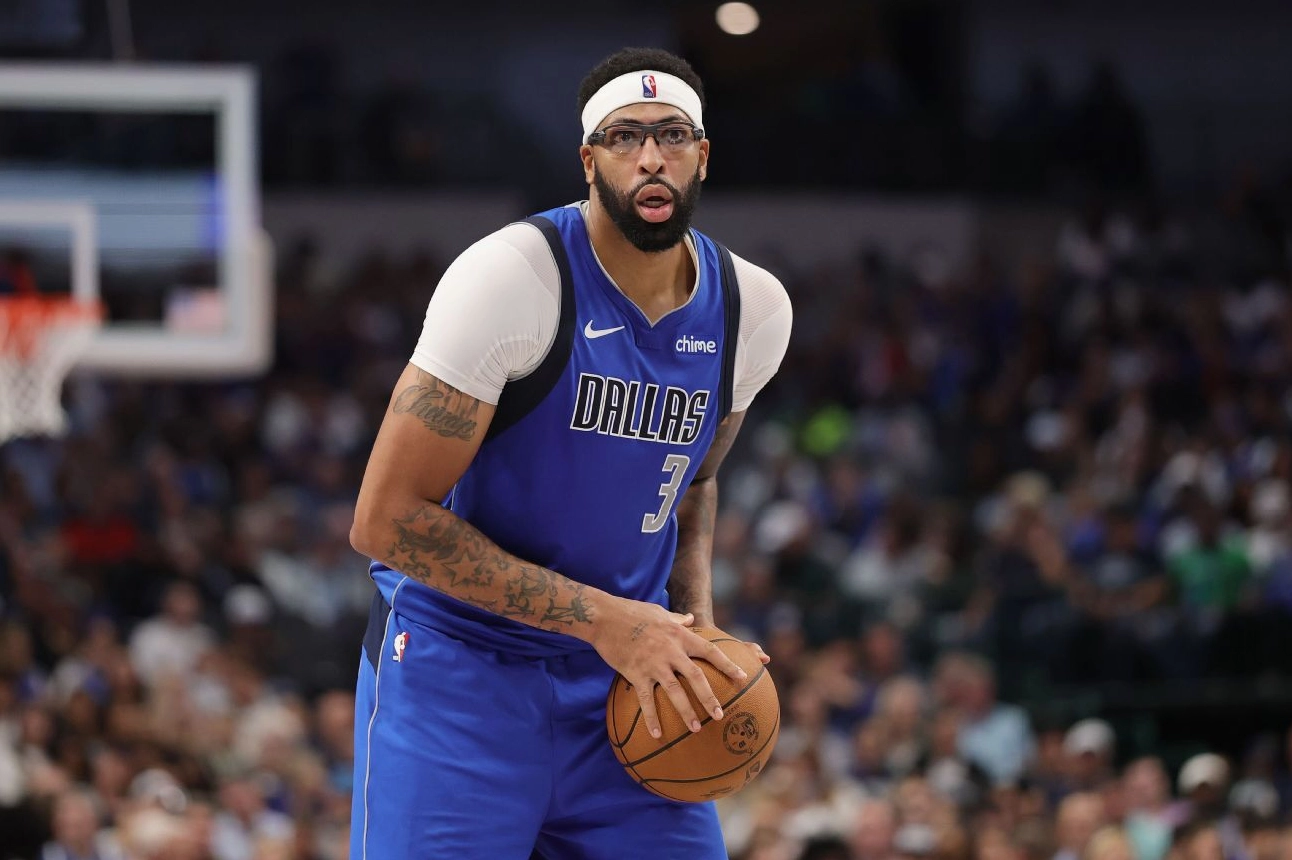 Tổng giám đốc Washington Wizards kỳ vọng Anthony Davis sớm trở lại