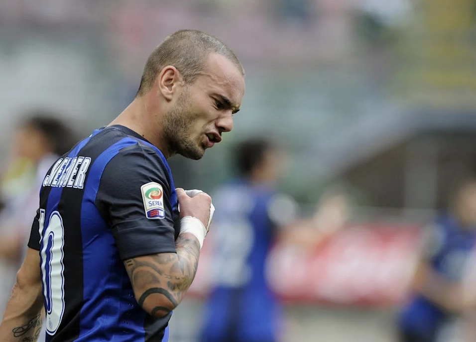Wesley Sneijder trở thành người hùng thực sự tại Serie A trong màu áo Inter Milan
